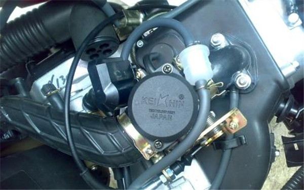 摩托车化油器图